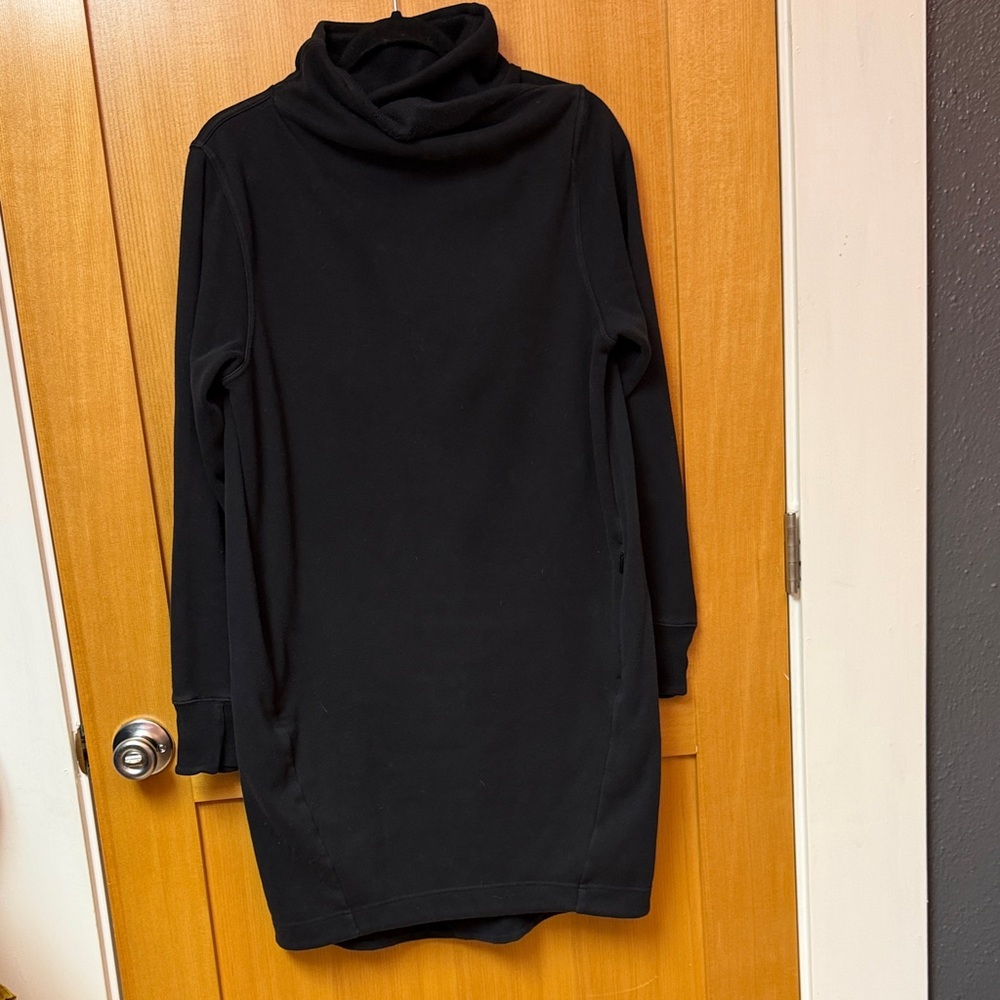 Athleta Classic Black Long Sleeve Dress